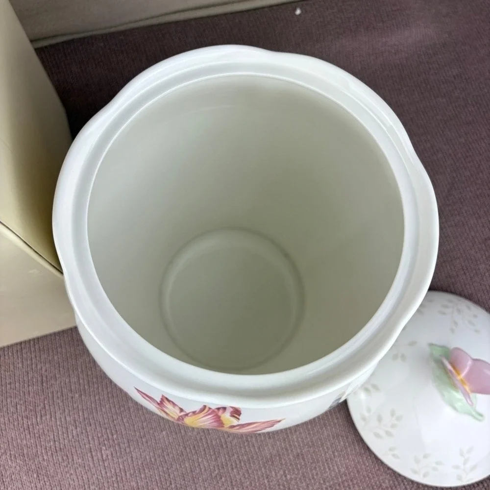 Lenox Butterfly Meadow Large Canister Louise Le Luyer Porcelain Pink Butterfly